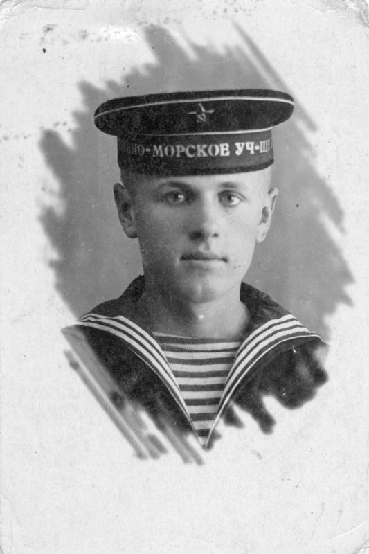 Химченко Григорий Федорович (1911-1941), краснофлотец, боец  25 стрелковой дивизии Приморской армии. Погиб 20.12. 1941 г.