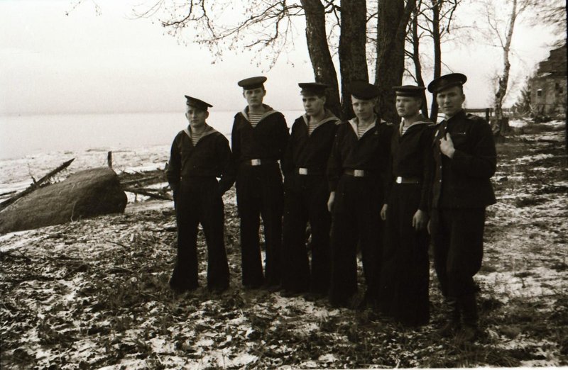 A group of sailors - gunners. Lisiy Nos. 18th Artillery Division, 343rd Battery. Baltic Fleet
