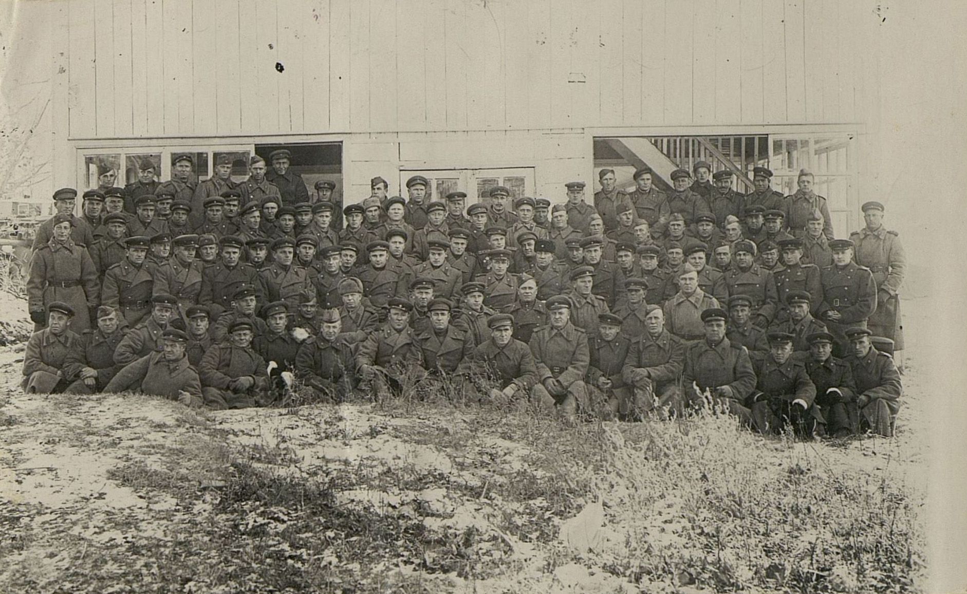 27 гвардейский артиллерийский полк
